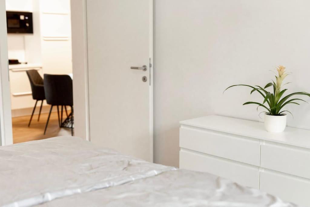 Aura Apartments Zirovnica Екстериор снимка