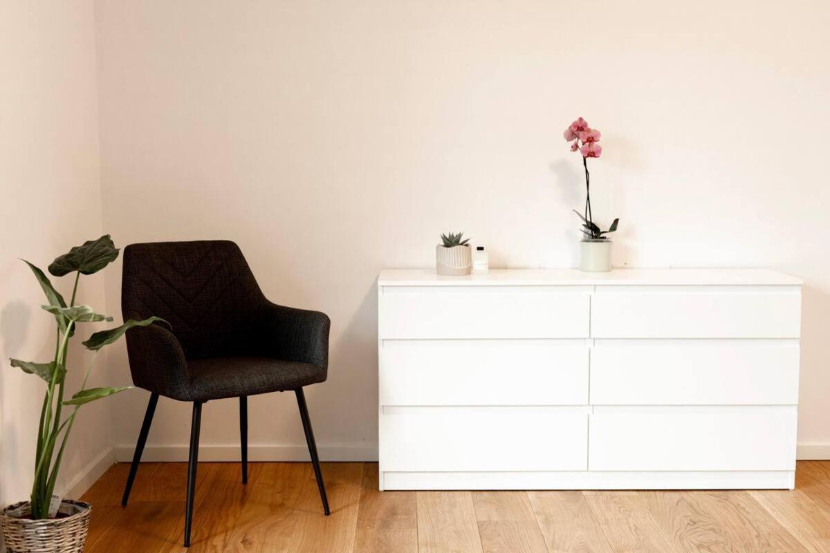 Aura Apartments Zirovnica Екстериор снимка