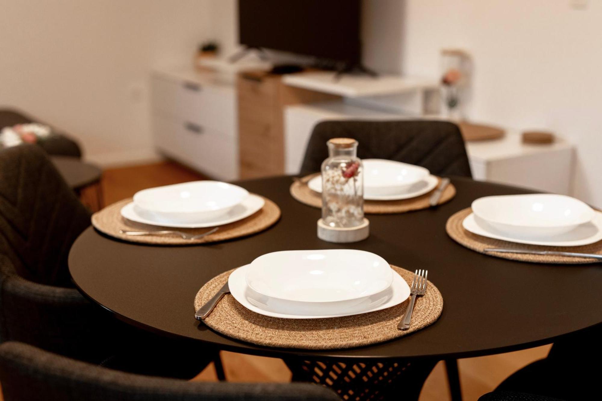 Aura Apartments Zirovnica Екстериор снимка