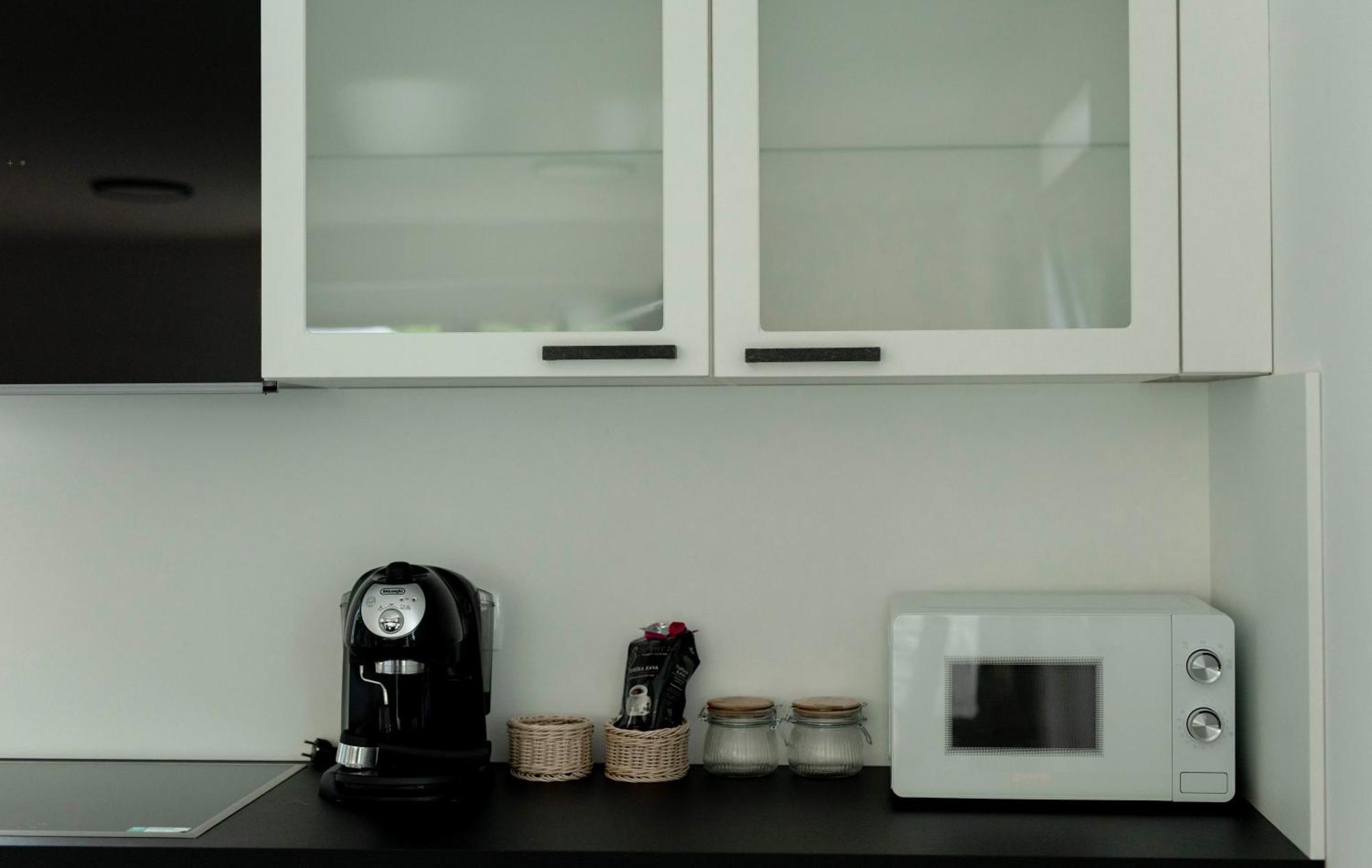 Aura Apartments Zirovnica Екстериор снимка