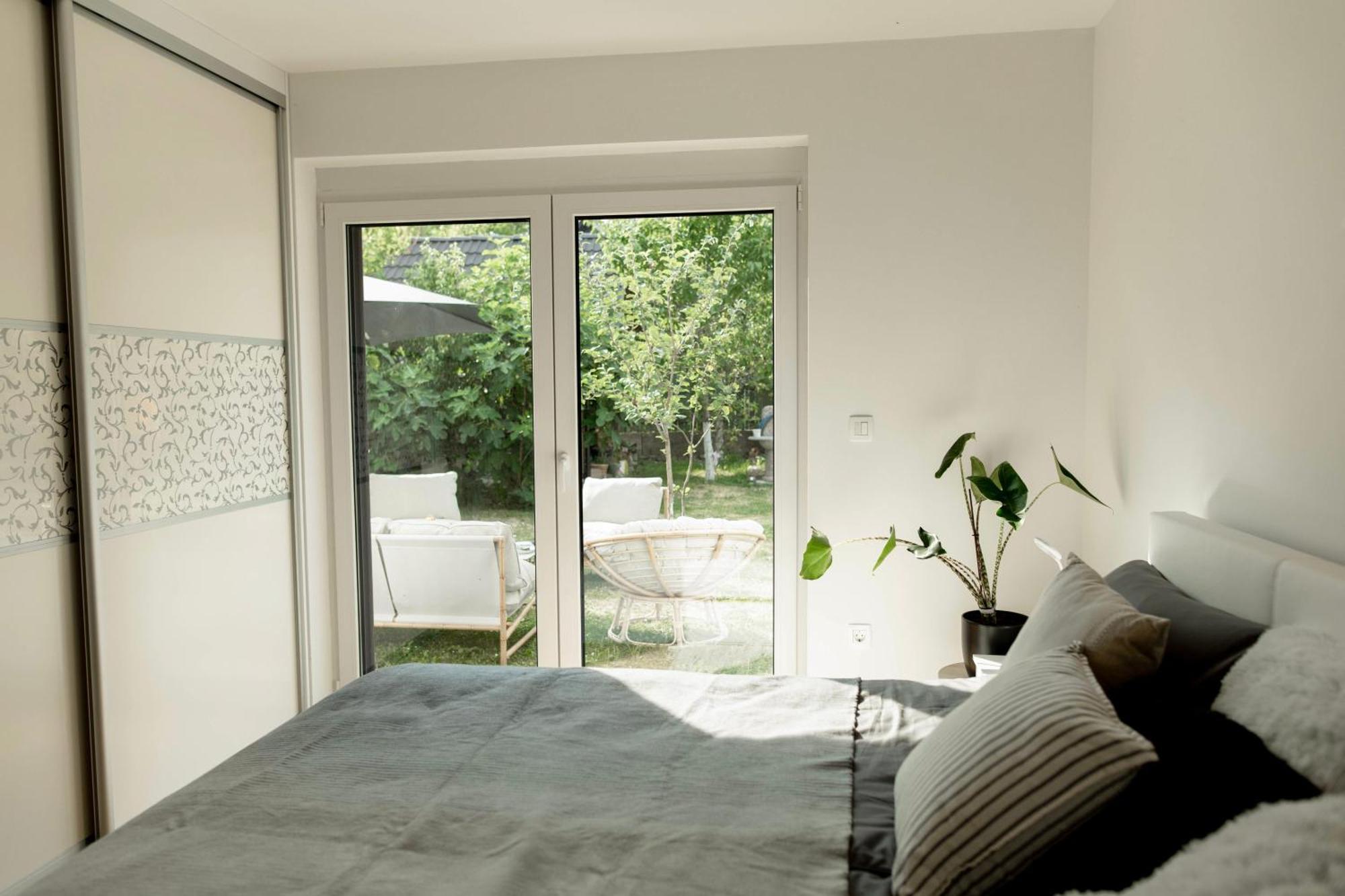 Aura Apartments Zirovnica Екстериор снимка