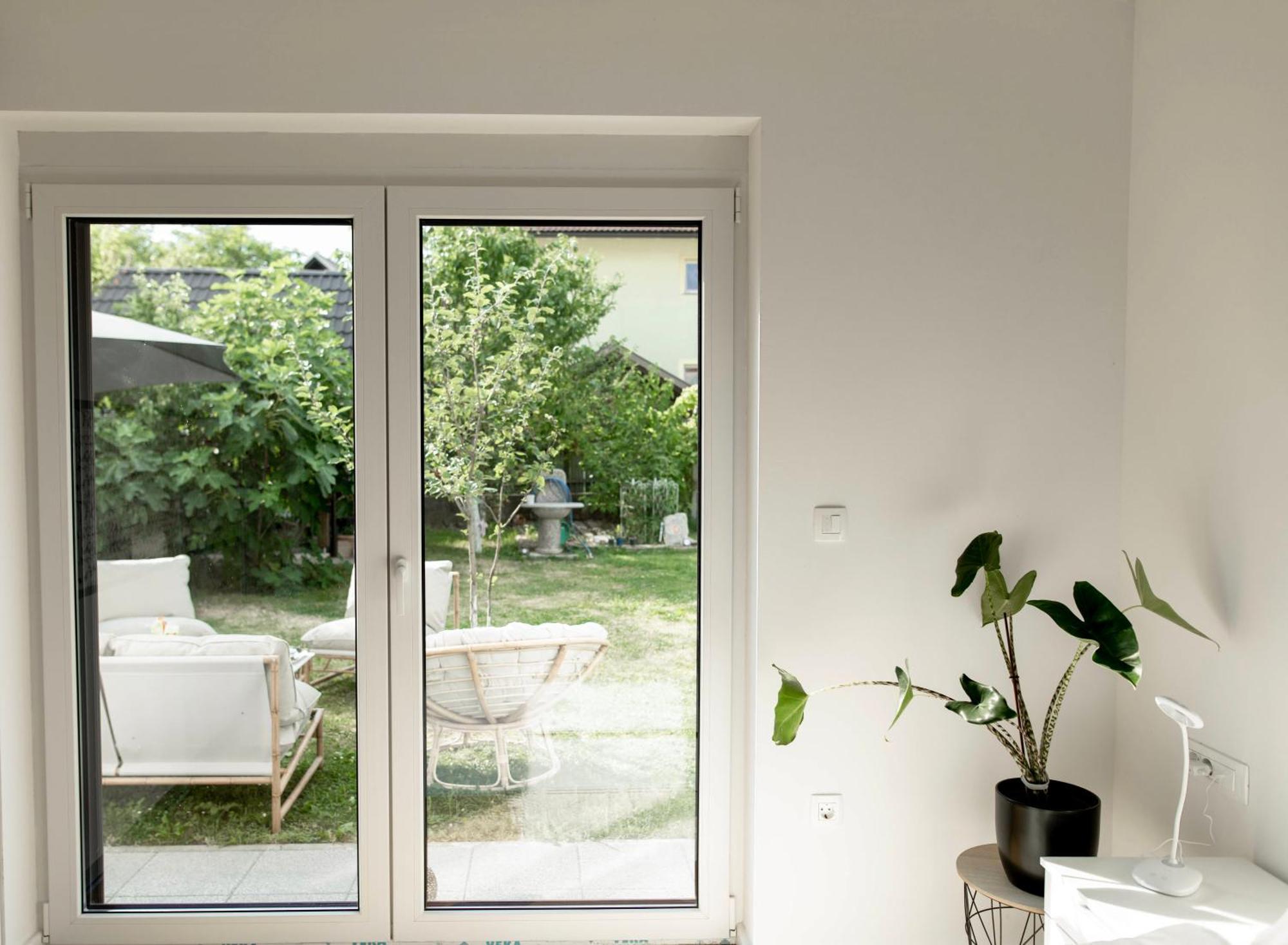 Aura Apartments Zirovnica Екстериор снимка