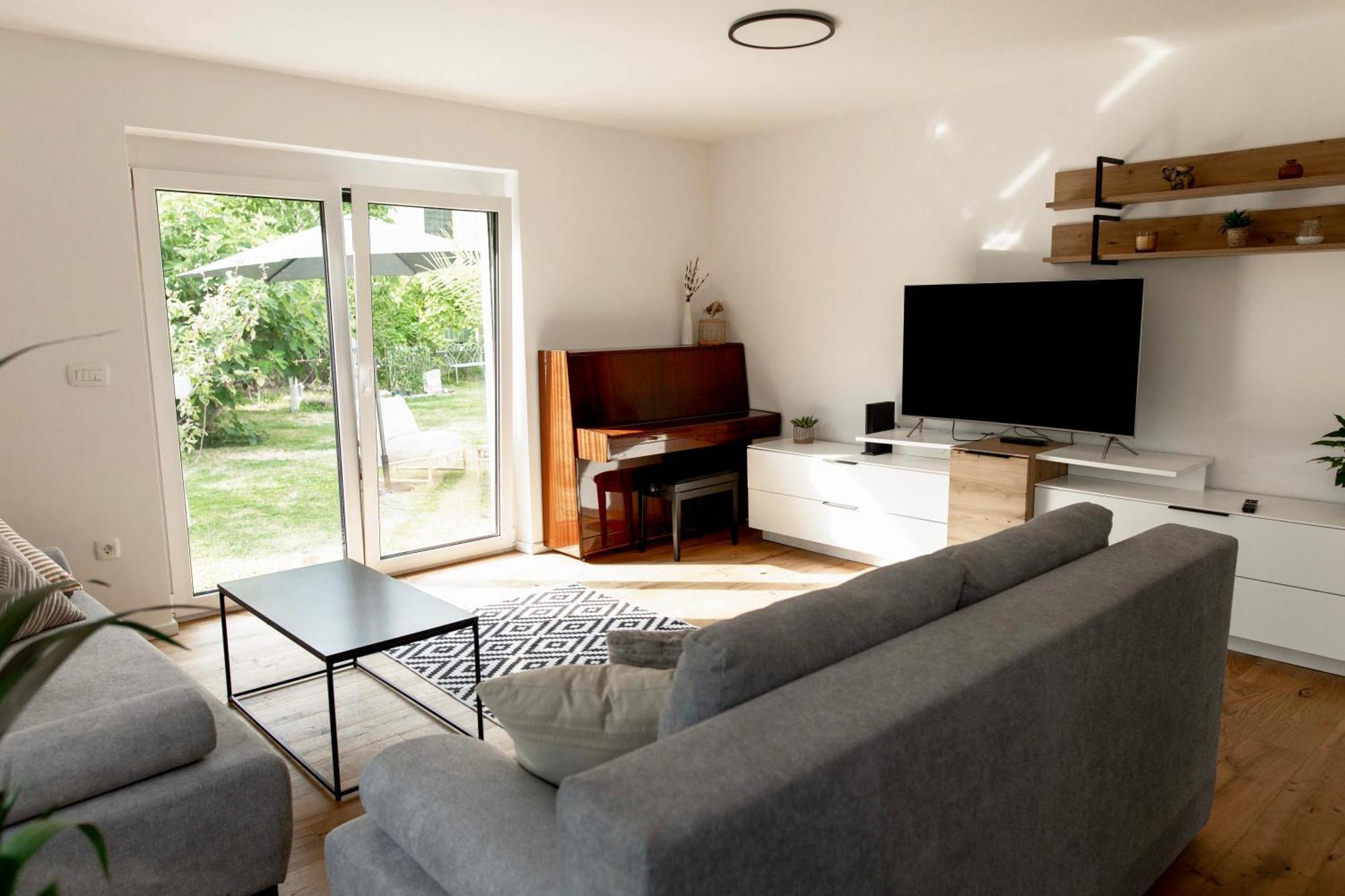 Aura Apartments Zirovnica Стая снимка